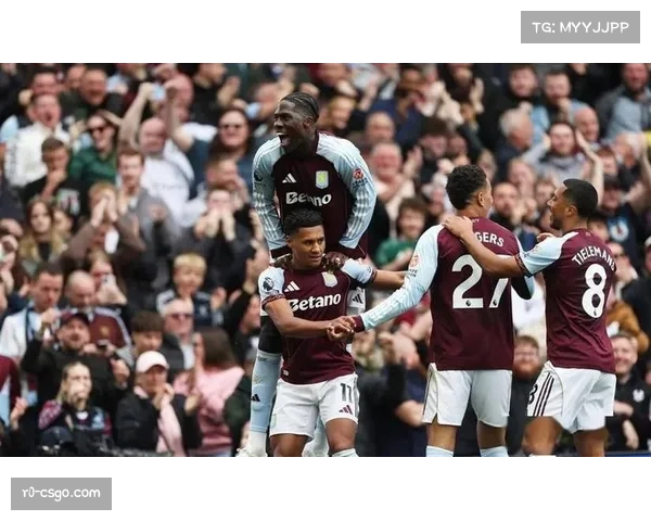 阿斯顿维拉4-3桑德兰：进球大战跌宕起伏，沃特金斯梅开二度